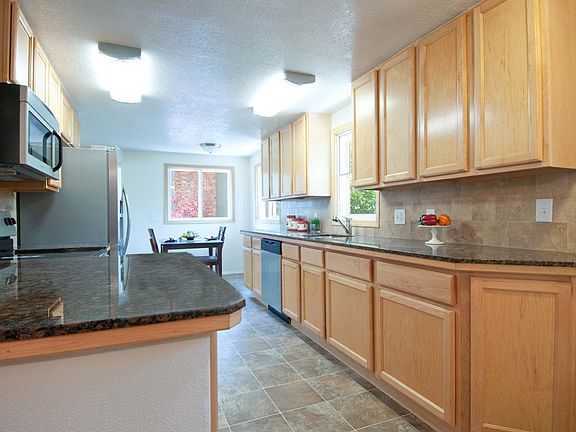 Slab granite counter tops