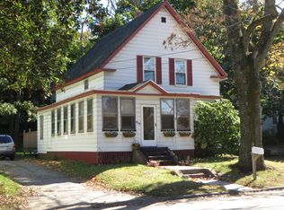 338 Chestnut St, Gardner, MA 01440
