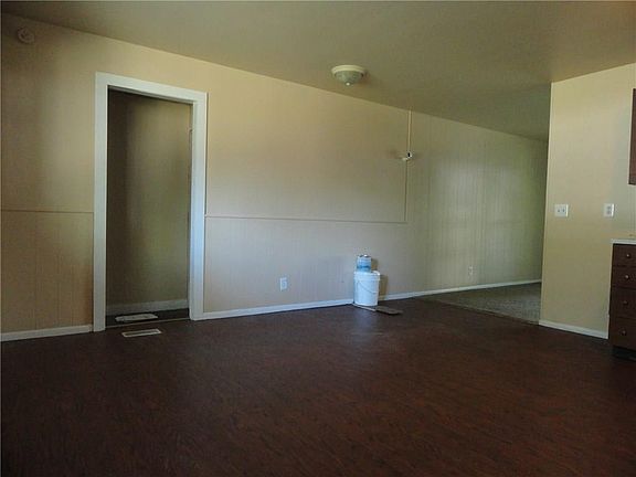 5th image of 8536 Georgiana Ln