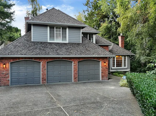 1810 Brookmonte Drive SE, Puyallup, WA 98372