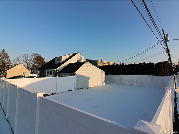 5th image of 76 Vincent Road