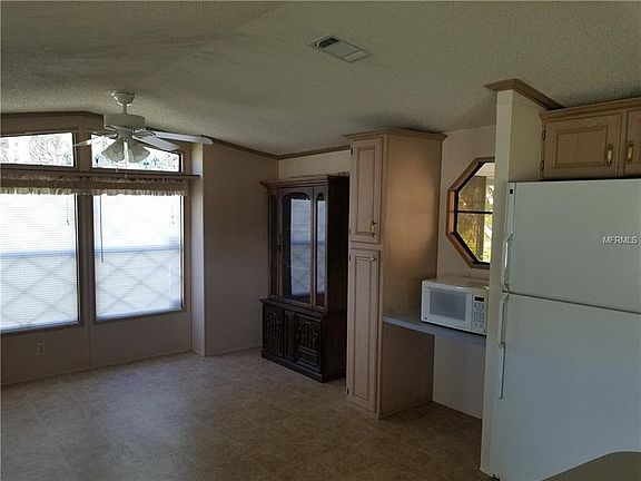 4th image of 2504 Earlene Dr