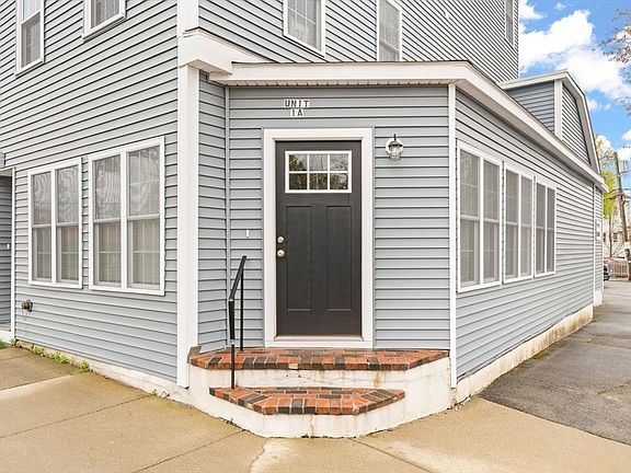 3rd image of 492 Cabot St #1A