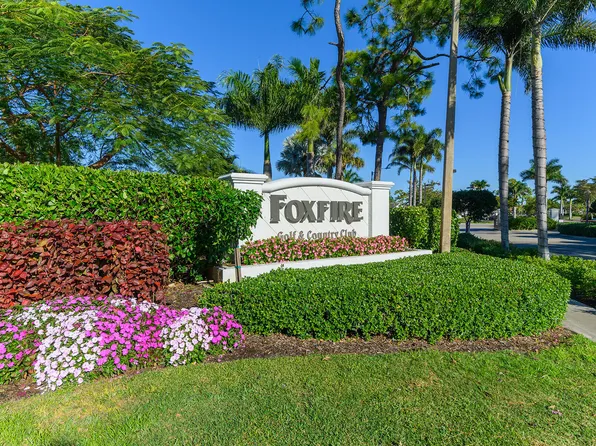 608 Kings Way, Naples, FL 34104