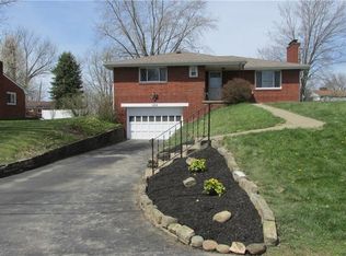 1202 Harvest Dr, Monroeville, PA 15146