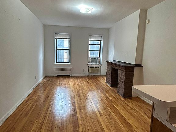2nd image of 905 1st Ave #3D