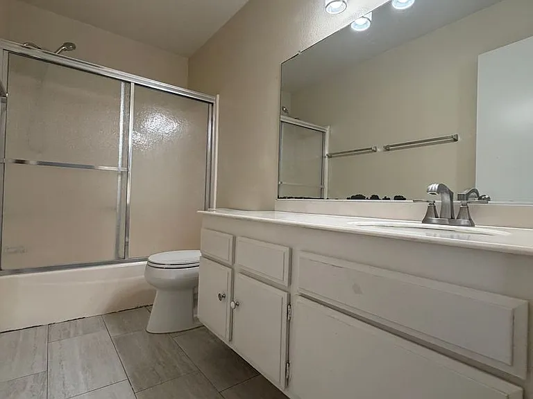 1302 Gina Dr — Photo 18