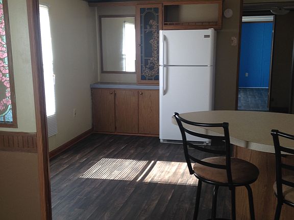 Kitchen with dine in area