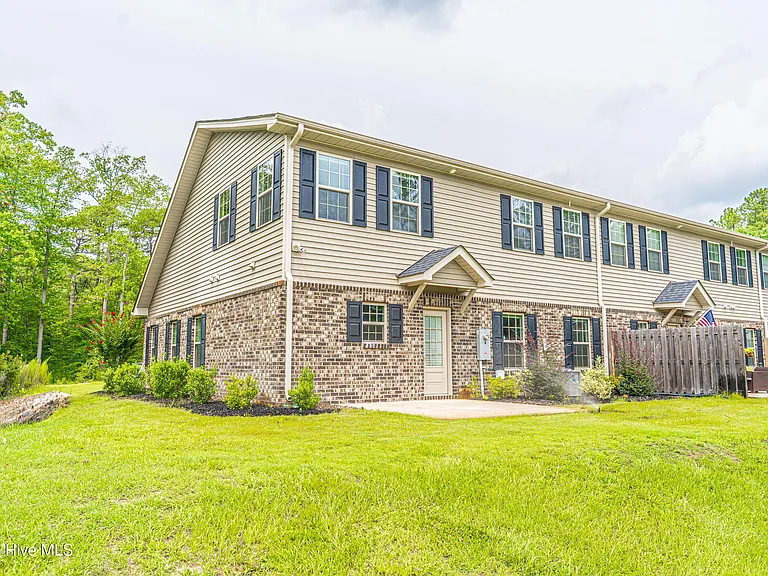 315 Mashie Ct — Photo 52