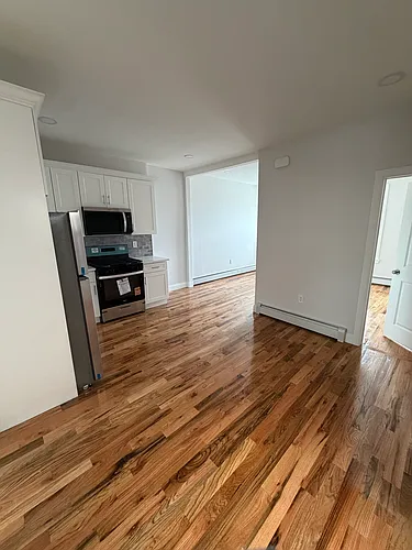 2886 Randall Ave #2 Photo 1