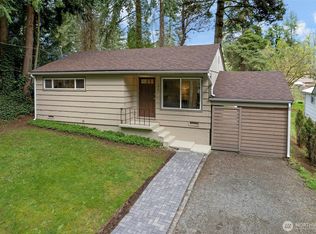 1550 NE 165th St, Seattle, WA 98155