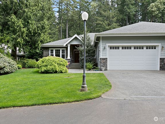 2nd image of 4024 Firdrona Drive NW