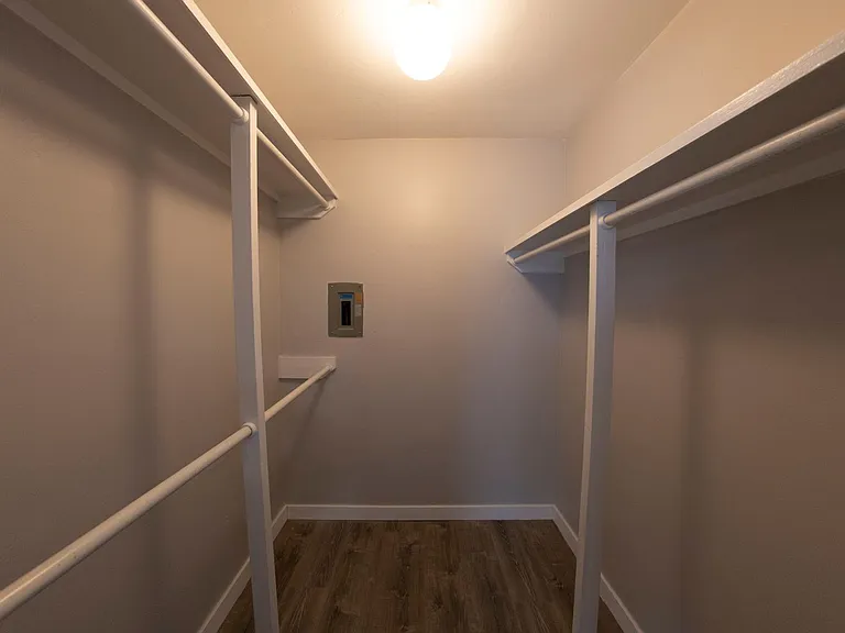 4101 Park Pl Apts — Photo 13