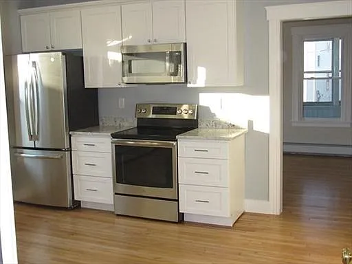 28 King Philip Rd #2
