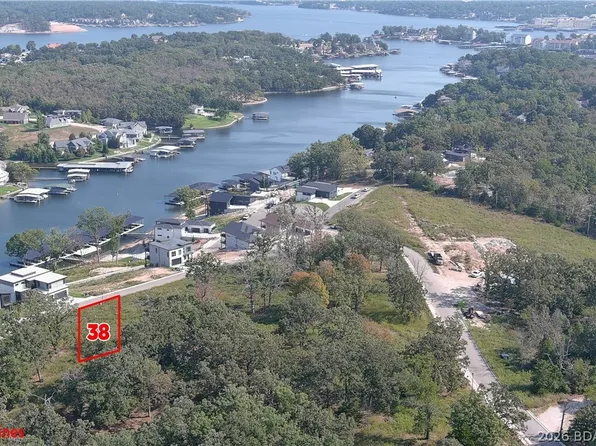 5524 Deephaven Ln Lot 38, Osage Beach, MO 65065
