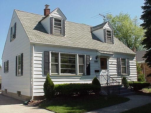 1st image of 606 W Forest Ave