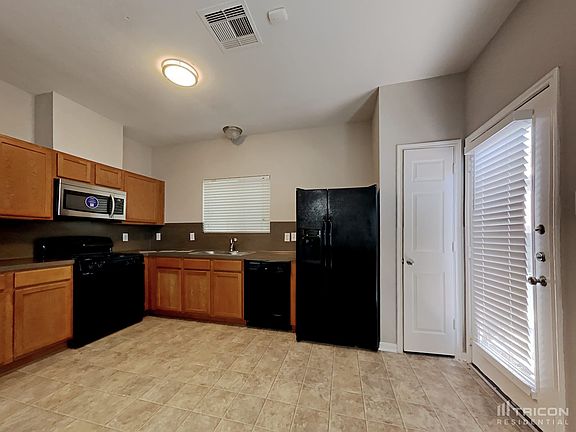 5th image of 11732 Jelicoe Dr