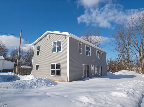 161 High St, Elyria, OH 44035