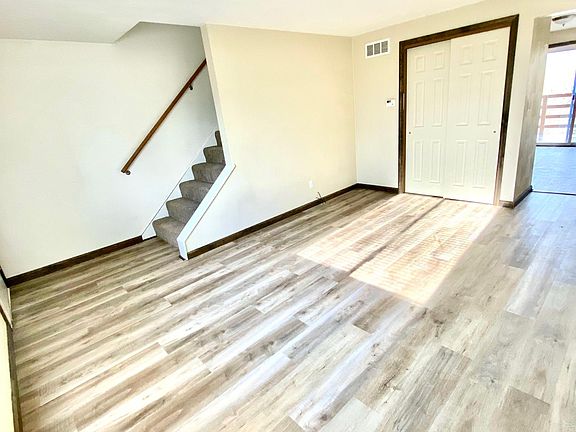 2nd image of 2019 East Dr #2
