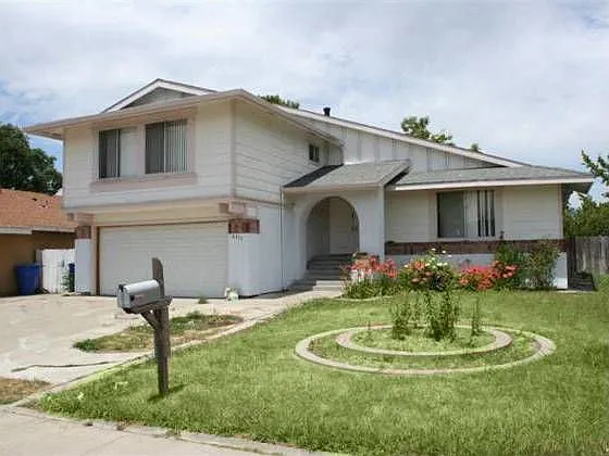 4311 Blackford Way photo 1
