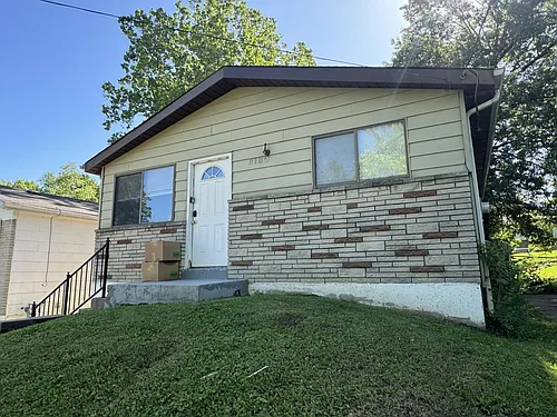 6180 Emerald Ave Photo 1
