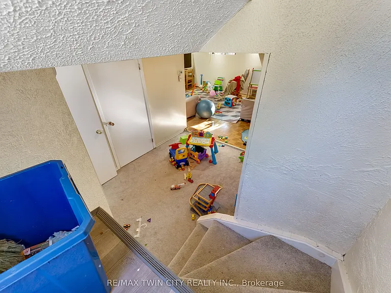 510 Edenbrook Pl — Photo 14