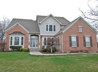 832 Autumn Hl, West Dundee, IL 60118