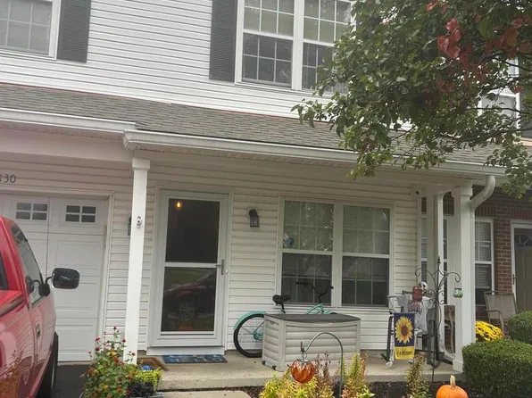 130 Portrait Cir, Pickerington, OH 43147