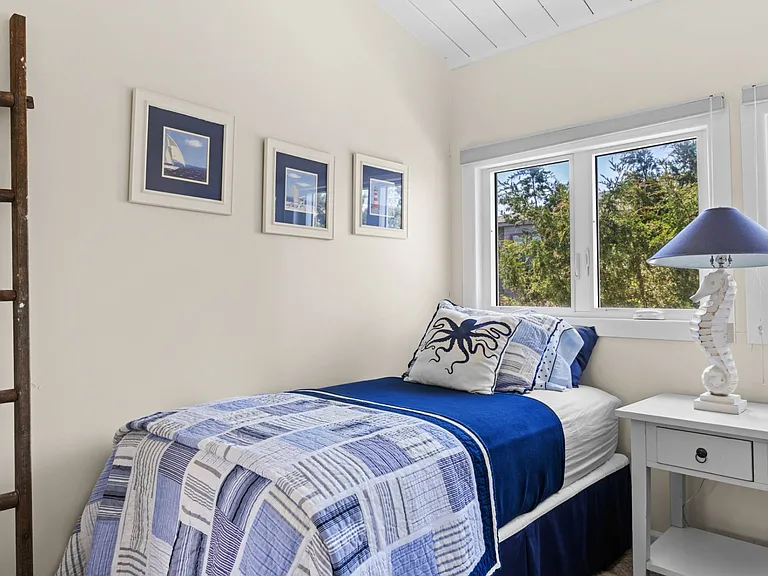 423 Dune Rd #A — Photo 17