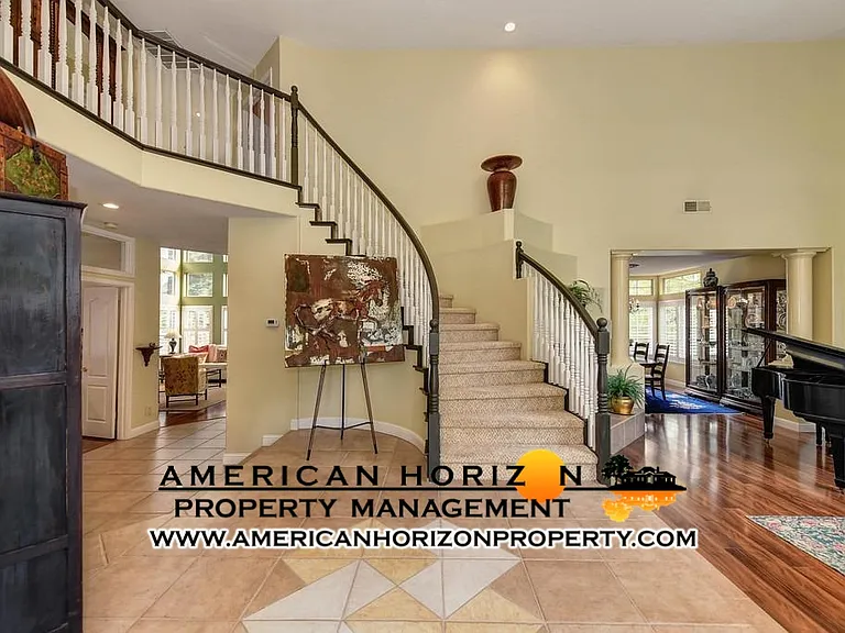 128 Burrill Dr — Photo 4