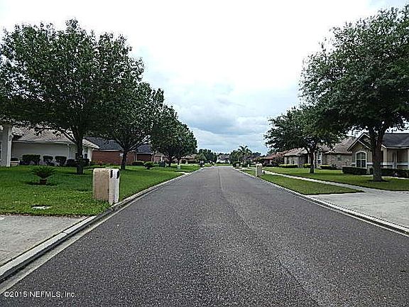 3rd image of 10967 Lydia Estates Dr E