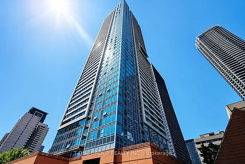 609 Sherbourne St #711 Photo 1