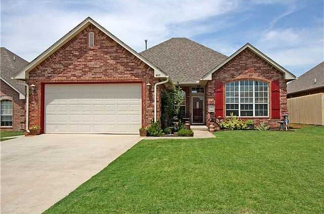 1st image of 605 E Elder Ln