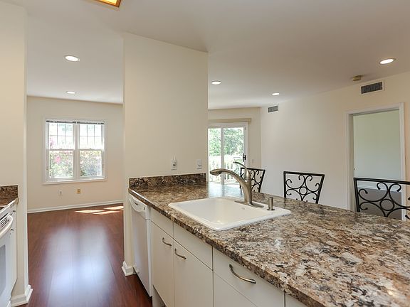 SZeolla-333 N State Rd Unit 29-04.jpg