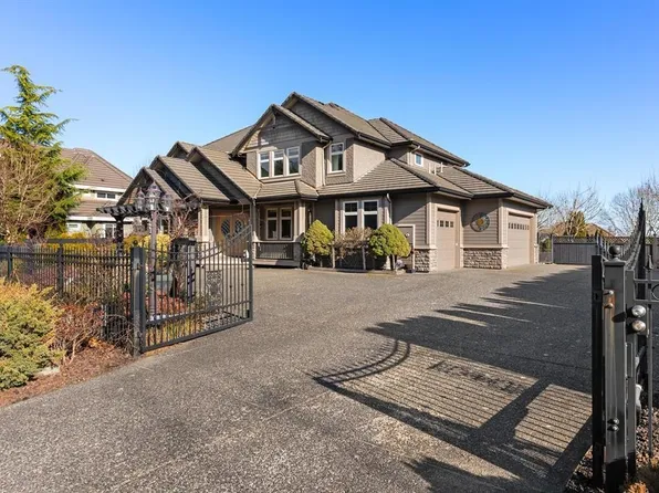 3438 156th St, Surrey, BC V3Z 0G4