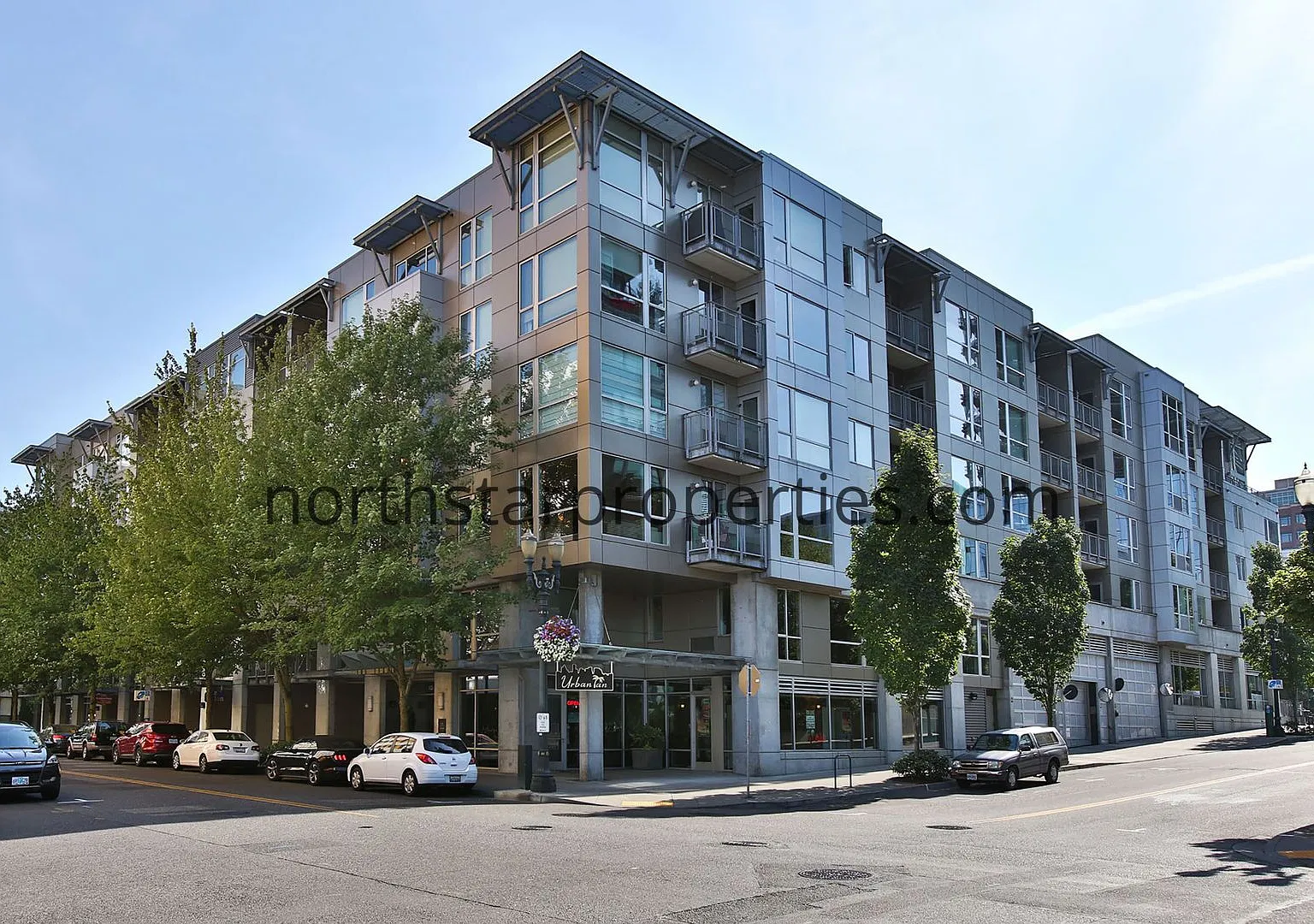 Bedroom Plus Den at Lexis on the Park w/ Parking — Photo 4