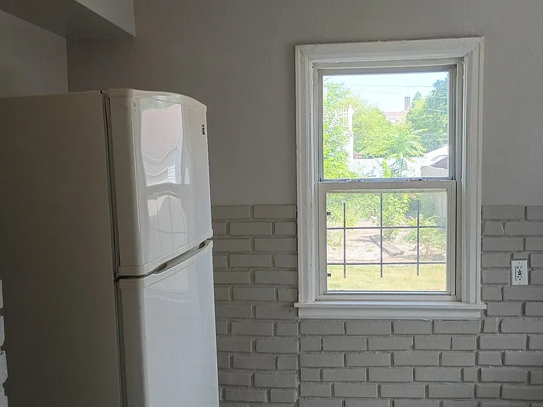 3430 Maple St #1 — Photo 9