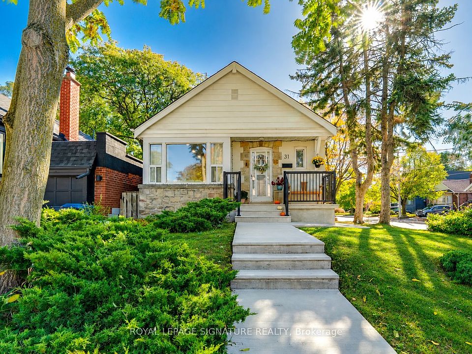 1st image of 31 Davies Cres