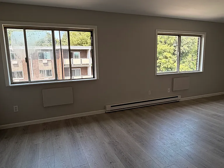 80 Claudia Dr — Photo 11