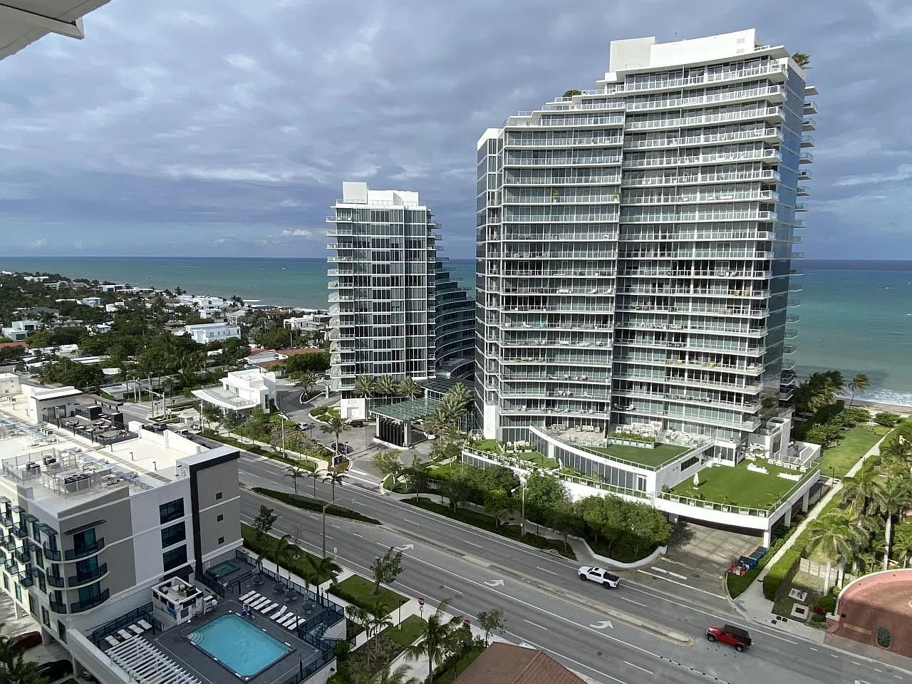 2 bed, 2.0 bath, 1425 sqft, $3,200 — Photo 2