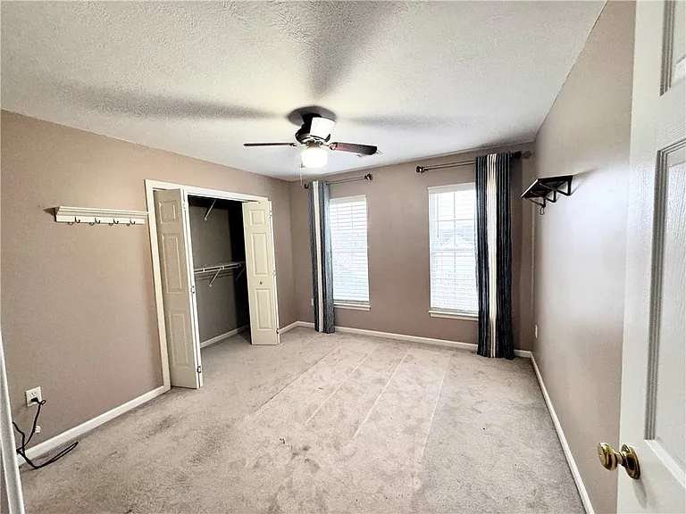 1418 N Shevlin Ct — Photo 13