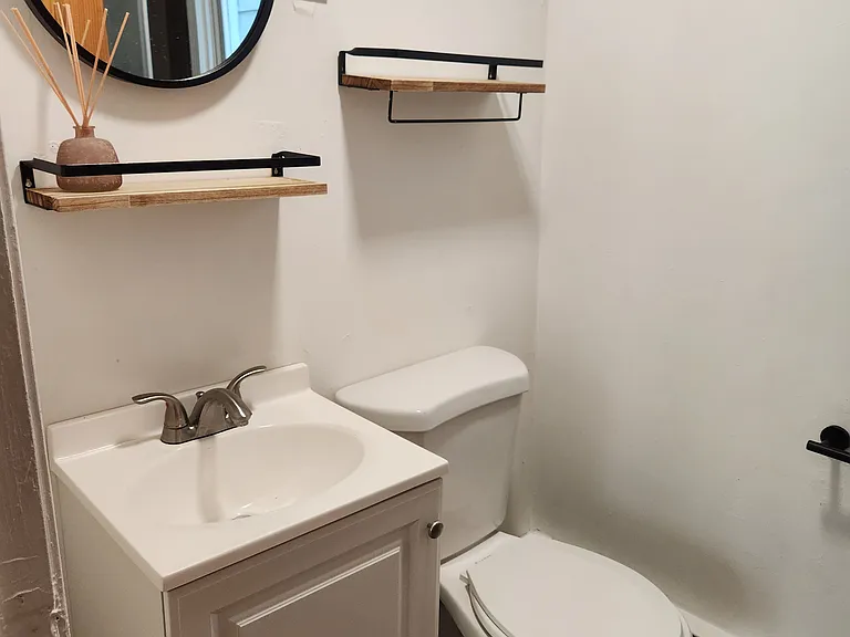 67 Pleasant St #1 — Photo 8