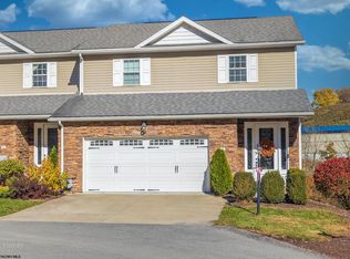 2 Turnstone Dr, Morgantown, WV 26505