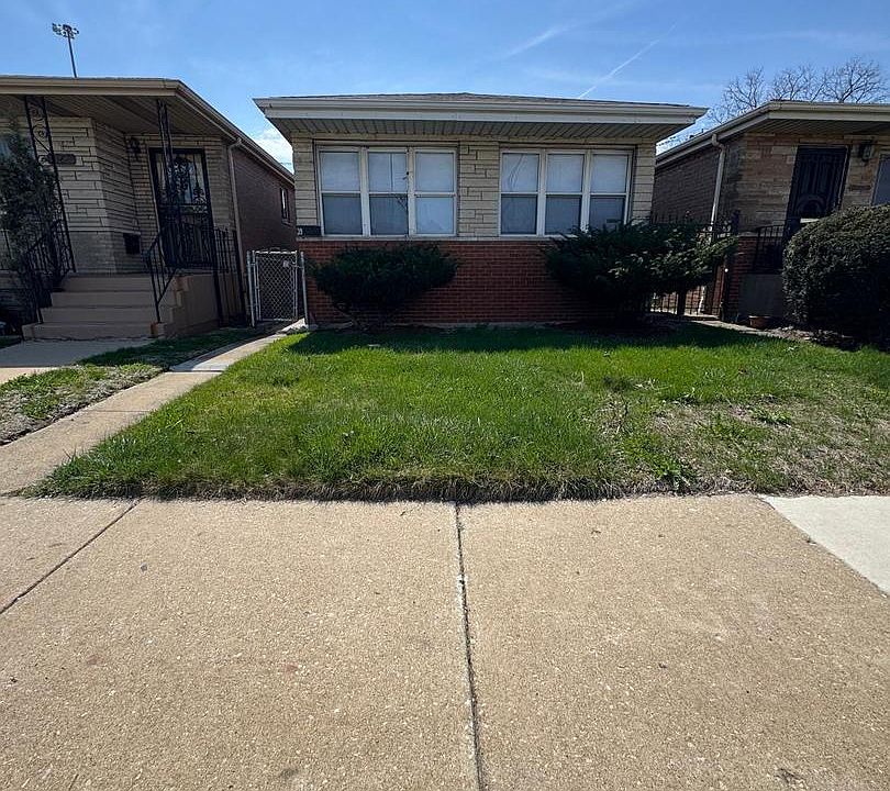 1st image of 39 W 83rd St
