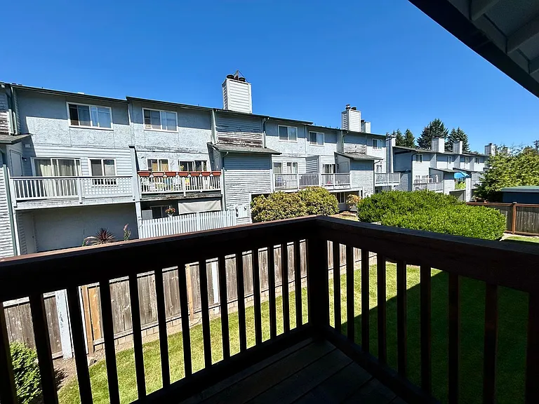 207 Dorn 8-plex — Photo 6