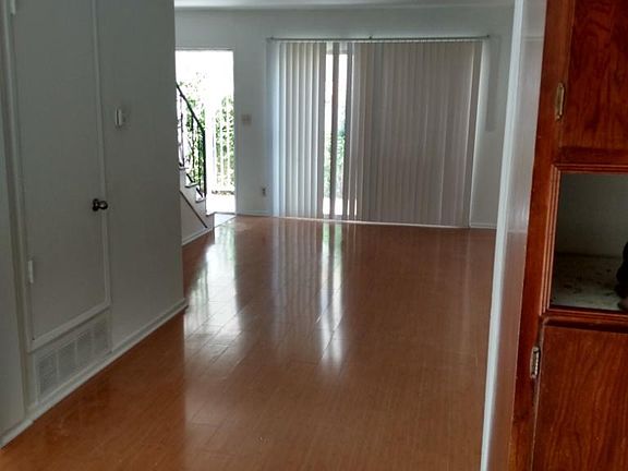 3rd image of 1329 S Saltair Ave #2
