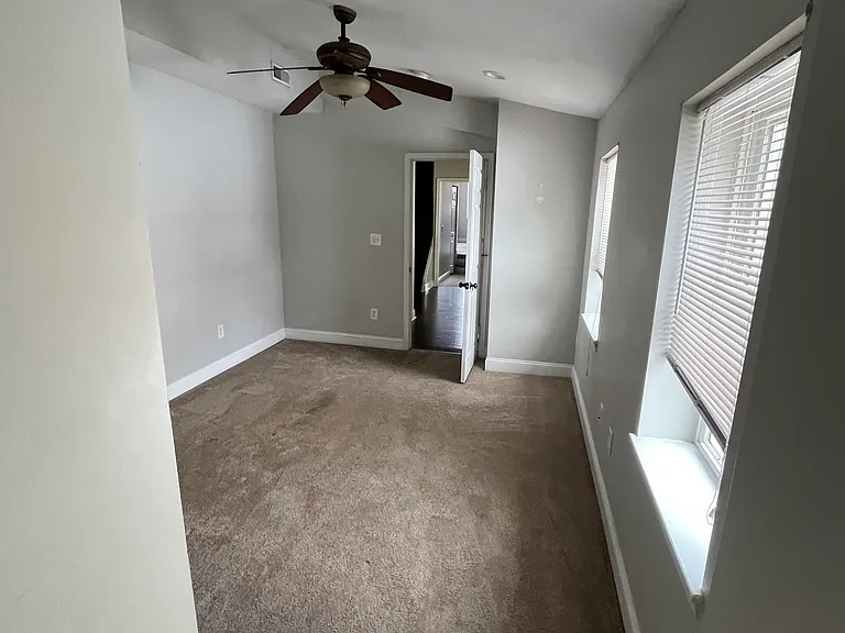 221 S Washington St — Photo 11