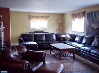 2625 Hedrick Rd, Harleysville, PA 19438