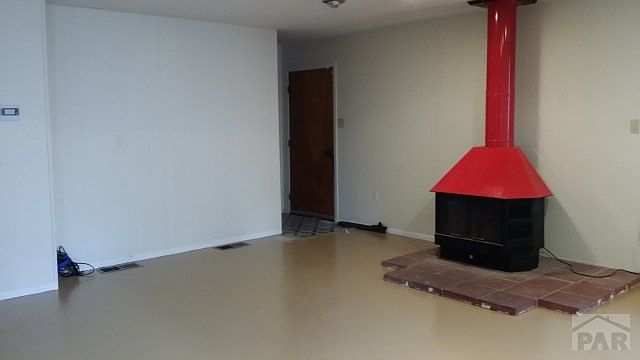 2nd image of 407 Division St