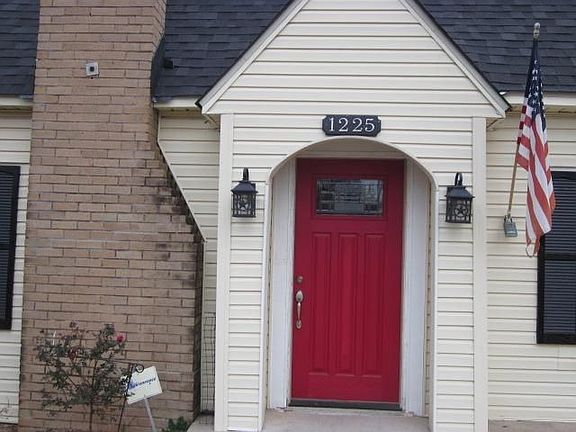 5th image of 1225 Jeanette St